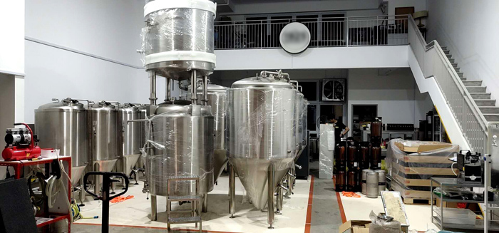 精酿九游在线官方官网车间