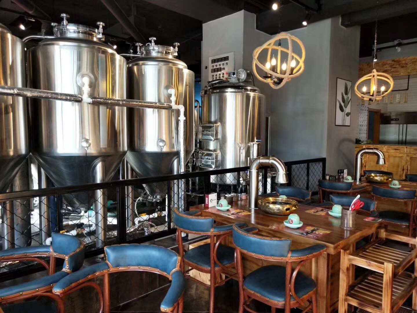 酒吧九游在线官方官网